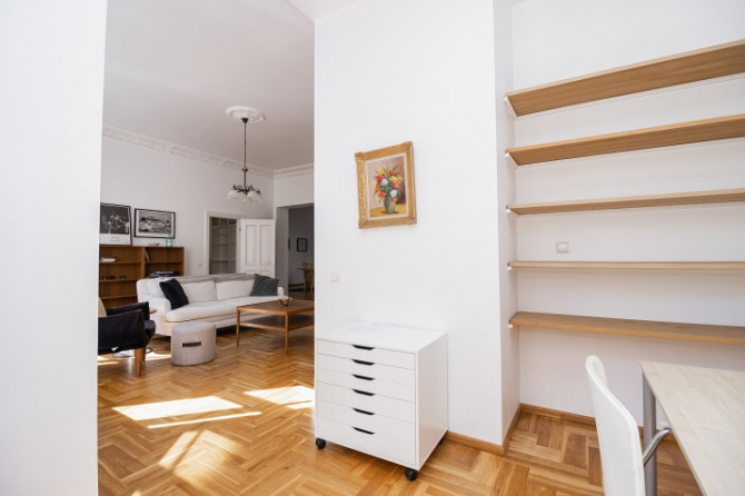 Предлагается в аренду 5-х комнатная квартира в тихом центре Риги. Квартира может Рига - изображение 5