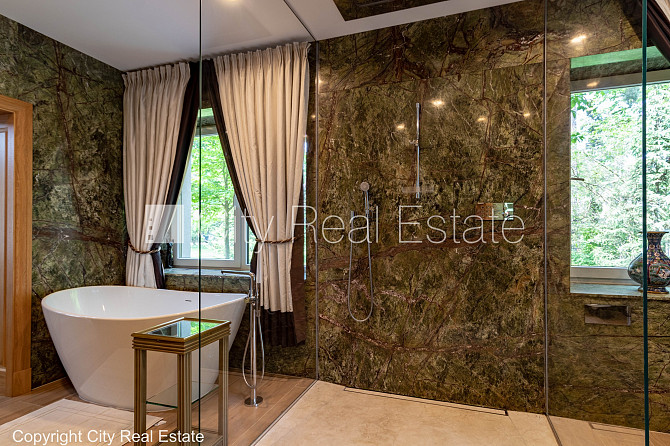 Jaunceltne, labiekārtota apzaļumota teritorija, teritorijas iebrauktuves vārti aprīkoti ar Jūrmala - foto 15