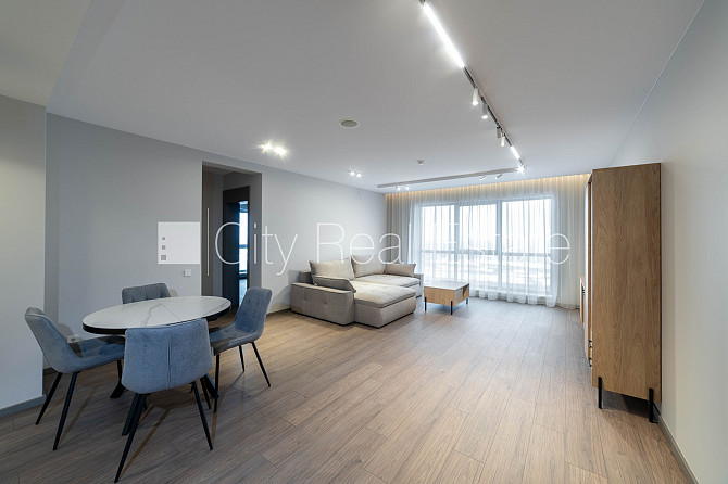 Новостройка, энергоэффективный дом, территория обнесена забором, места для Рига - изображение 17