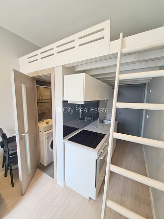 Fasādes māja, renovēta māja, slēgts pagalms, ieeja no ielas, kāpņu telpa pēc kosmētiskā Rīga - foto 1