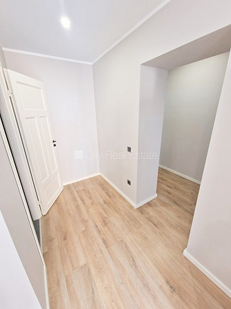 Pagalma ēka, renovēta māja, slēgts pagalms, ieeja no ielas un pagalma, kāpņu telpa pēc Rīga - foto 15