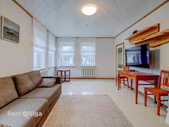 Уютный дом с террасой и садом в Шампетерисе  Предлагаем в аренду уютный и Rīga