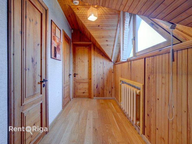 Mājīga māja ar terasi un dārzu Šampēterī  Piedāvājam īrei mājīgu un funkcionālu māju Rīga - foto 8