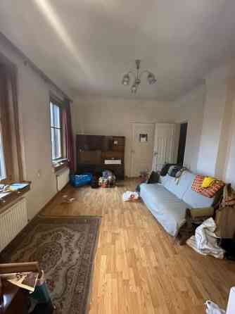 Четырёхкомнатная квартира с характером и потенциалом!  Предлагается просторная Рига