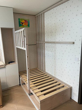 PĀRDODU BĒRNU ISTABAS MĒBEĻU KOMPLEKTU – KĀ JAUNS! Brīnišķīgs, mūsdienīgs bērnu istabas komplekts... Rīga - foto 3