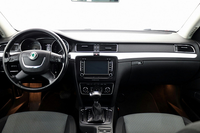 Skoda Superb Comfortline LPG ATM 1.8 118kW Таллин - изображение 5