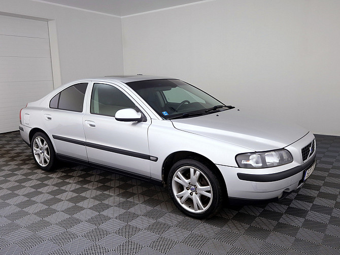 Volvo S60 Summum ATM 2.4 147kW Таллин - изображение 1