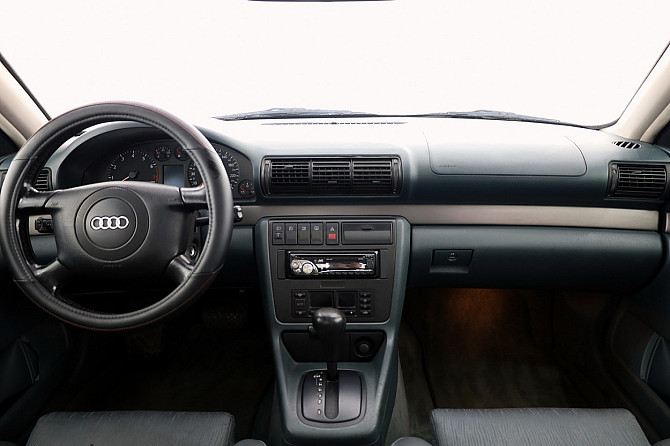 Audi A4 Sportline ATM 1.8 92kW Таллин - изображение 5