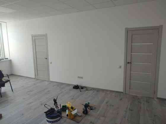 Tikko pēc remonta biroja telpas Krišjāņa Barona ielā 130, Rīgā.  Telpas ir gaišas, funkcionālas un g Rīga