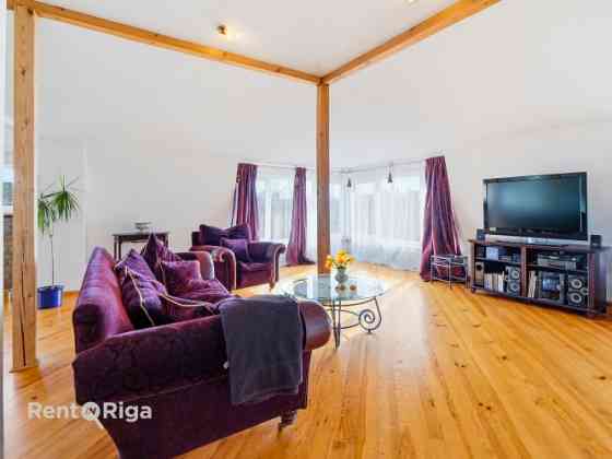 Продаётся просторная мансардная квартира в центре Риги!  Это место с историей, Рига