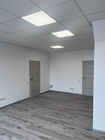 Tikko pēc remonta biroja telpas Krišjāņa Barona ielā 130, Rīgā.  Telpas ir gaišas, Rīga - foto 12