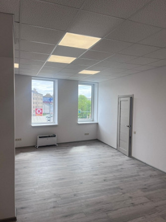 Tikko pēc remonta biroja telpas Krišjāņa Barona ielā 130, Rīgā.  Telpas ir gaišas, Rīga - foto 10