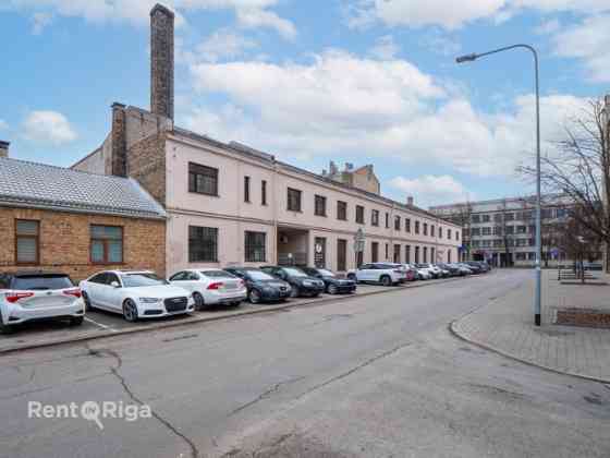 Сдается в аренду коммерческое или офисное помещение с удобным доступом. Рига