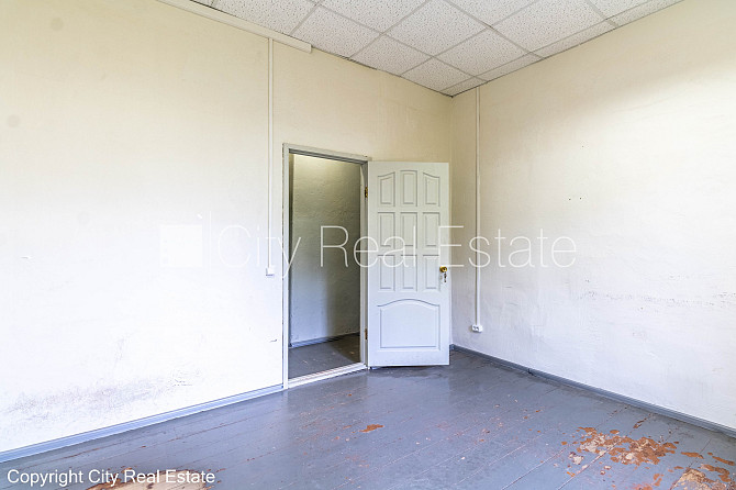 Земля в собственности, новостройка, дом во дворе, благоустроенная озеленённая Юрмала - изображение 19