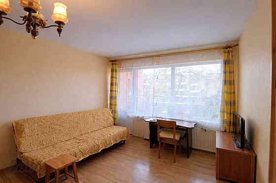 Tiek pārdots vienistabas dzīvoklis ar lielisku atrašanās vietu (Jēkabpils nov. Salas pag. Sala). Dzī Jēkabpils un novads