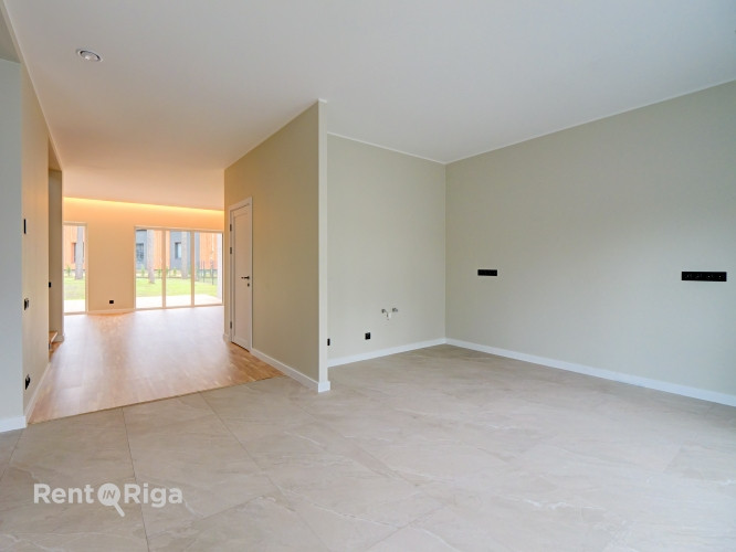 JAUNA, ENERGOEFEKTĪVA MĀJA BERĢOS!  Pārdošanas cena atbilst vērtējuma cenai!  Kvalitatīvi Rīga - foto 2