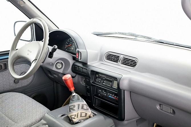 Nissan Serena Passenger 1.6 71kW Таллин - изображение 5