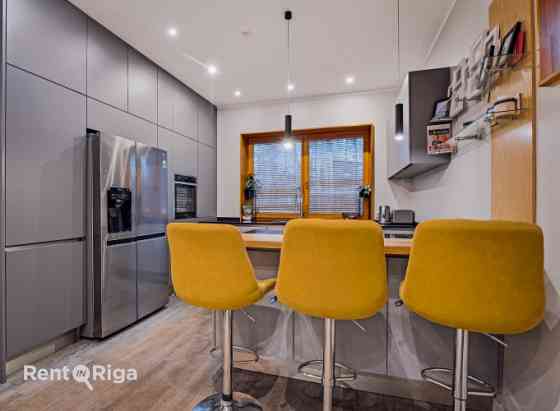 Продаются просторный, современный и светлый семейный дом в Яундубултах с Юрмала