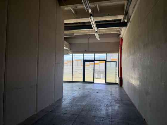 Торговые помещения с отдельным входом со стороны двора, Пурвциемс  рядом с T/C Domina Рига