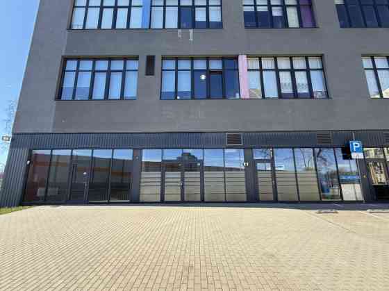 Торговые помещения с отдельным входом со стороны двора, Пурвциемс  рядом с T/C Domina Рига