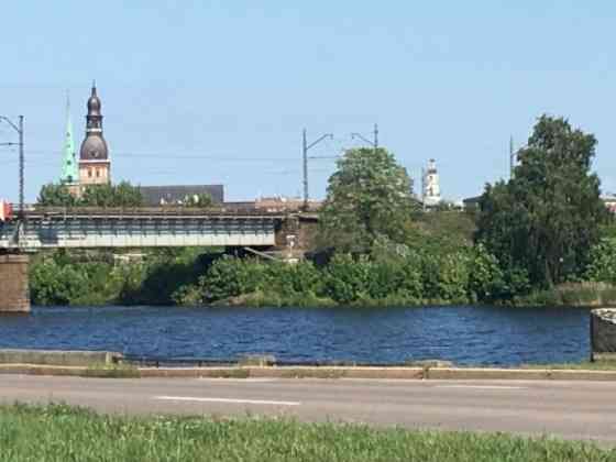 Сдается  2-комнатная квартира в новом проекте "Promenade" с видом на Даугаву. Квартира Рига