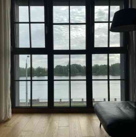 Сдается  2-комнатная квартира в новом проекте "Promenade" с видом на Даугаву. Квартира Рига