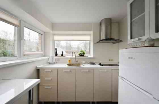 Предлагается кирпичный семейный дом в Олайнском районе, д/к Ezītis, с прочной Rīga