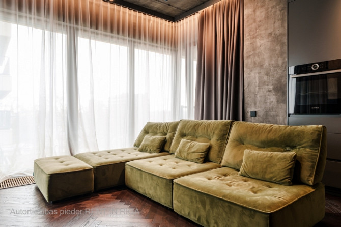 Захватывающая жизнь над крышами города  премиум-квартира в проекте Philosophers Residence. Рига - изображение 5