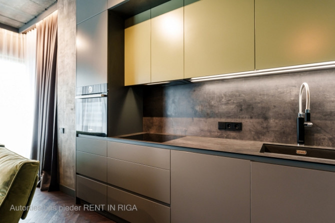 Захватывающая жизнь над крышами города  премиум-квартира в проекте Philosophers Residence. Рига - изображение 9