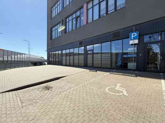 Торговые помещения с отдельным входом со стороны двора, Пурвциемс  рядом с T/C Domina Рига