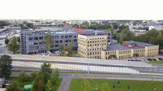 Торговые помещения с отдельным входом со стороны двора, Пурвциемс  рядом с T/C Domina Рига