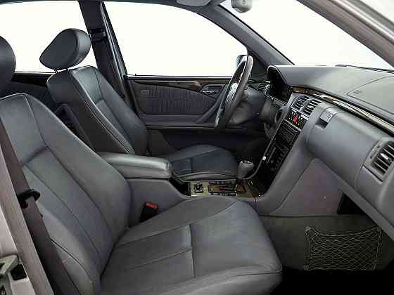 Mercedes-Benz E 320 Avantgarde ATM 3.2 CDI 145kW Таллин