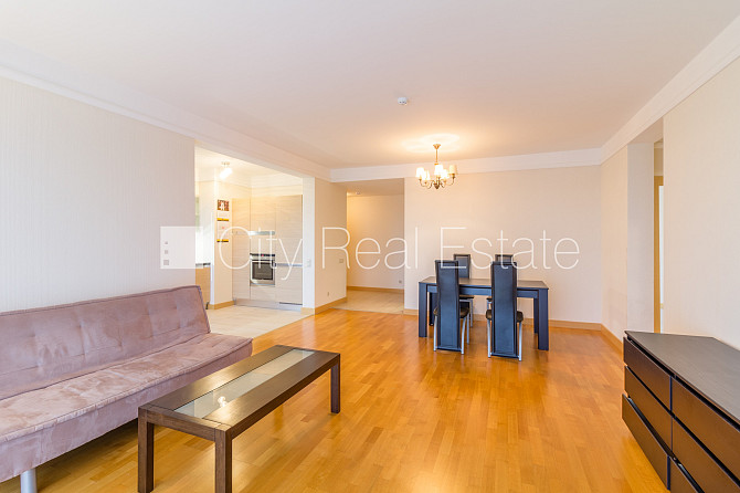 Проект - Panorama Plaza (Панорама Плаза), благоустроенный озеленённый двор, во дворе Рига - изображение 2