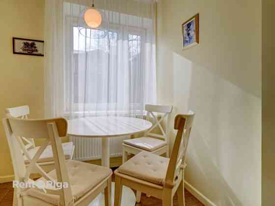 Предлагается в долгосрочную аренду уютная и светлая 2 комнатная квартира в Rīga