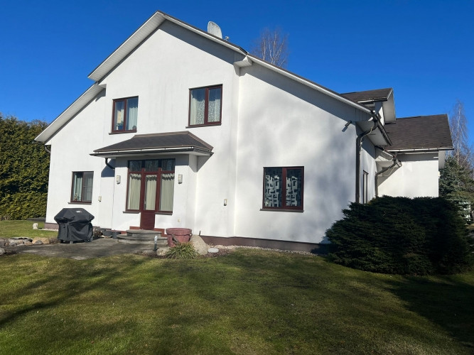 Красивая и качественная частная дом в Дзинтари, Юрмала  Продаётся просторный и со Юрмала - изображение 1