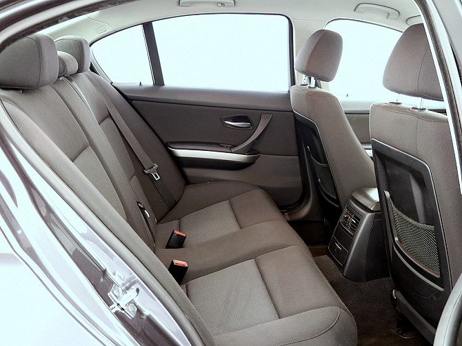 BMW 318 Business ATM 2.0 105kW Tallina - foto 7