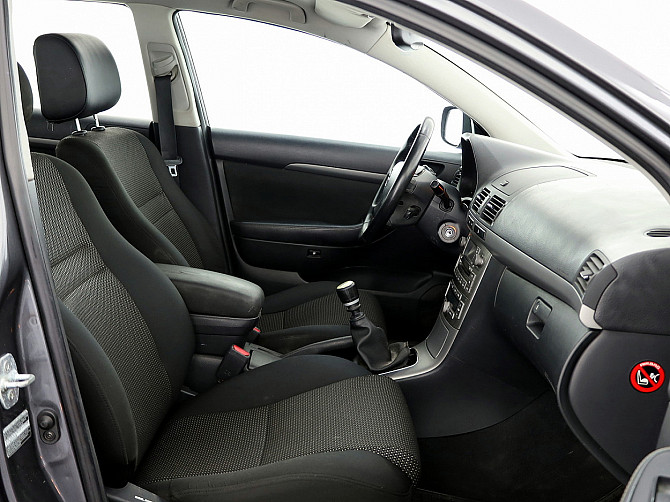 Toyota Avensis Linea Sol Facelift 2.2 D-4D 110kW Tallina - foto 6