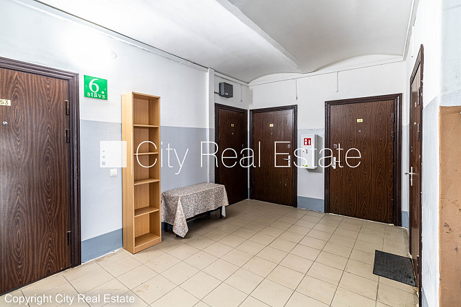 Здание во дворе, благоустроенная озеленённая территория, закрытый двор, Рига - изображение 10