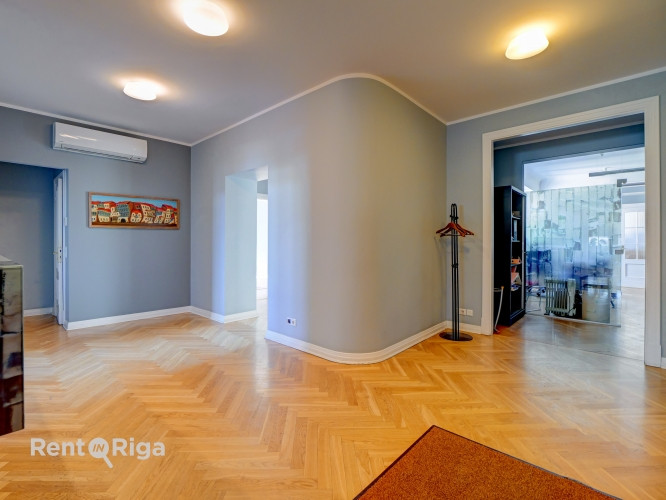 No maija beigām tiek piedāvāts ērts un funkcionāli dizainisks birojs. Tā kopējā platība Rīga - foto 7