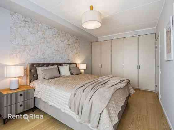 Сдаётся в долгосрочную аренду новая, полностью обустроенная двухкомнатная Рига