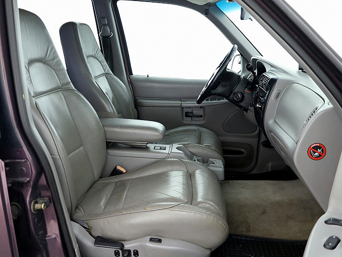 Ford Explorer Luxury 4.0 152kW Таллин - изображение 6