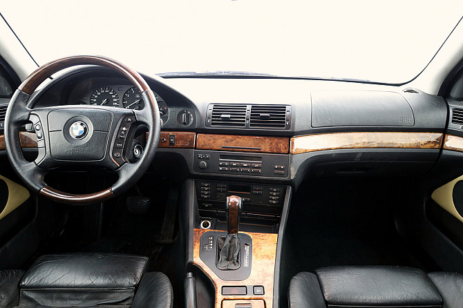 BMW 523 Sportpakett ATM 2.5 125kW Таллин - изображение 5