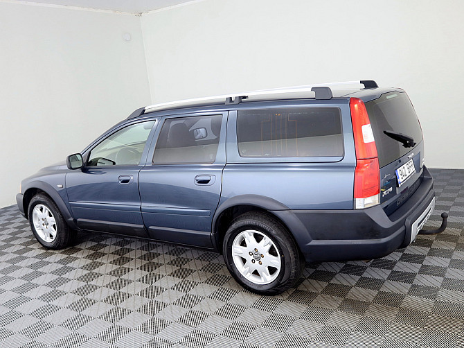 Volvo XC70 Summum Facelift ATM 2.4 D5 120kW Tallina - foto 4