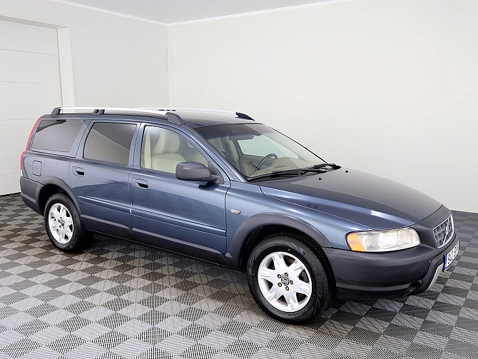 Volvo XC70 Summum Facelift ATM 2.4 D5 120kW Tallina - foto 1