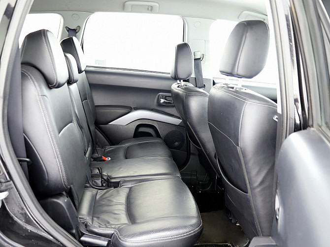 Mitsubishi Outlander Luxury 2.0 DI-D 103kW Таллин - изображение 7