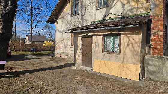 Pārdodas dzīvoklis vēsturiskā mājā ar kopējo platību 45, 5 m². Dzīvoklis atrodas klusā vietā un... Елгава