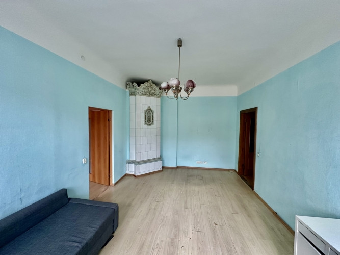 No šī dzīvokļa paveras skats uz klusu iekšpagalmu, dzīvoklis ir kluss, gaišs un saulains. Rīga - foto 4