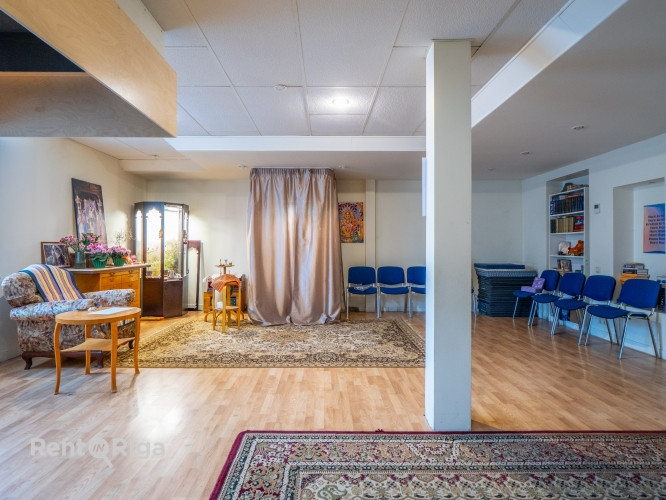 Tiek piedāvāts unikāls investīciju objekts Jelgavas centrā - trīsstāvu ēka ar kopējo Jelgava un novads - foto 5