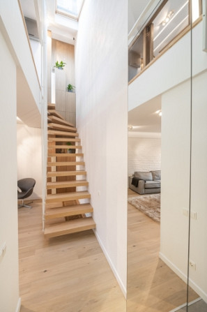 Ekskluzīvs divu līmeņu dzīvoklis ar terasi Rīgas centrā!  Dzīvoklis pilnībā renovēts skandināvu stil Рига - изображение 8