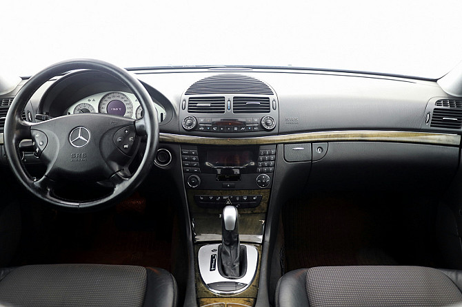 Mercedes-Benz E 200 Avantgarde ATM 1.8 Kompressor 120kW Таллин - изображение 5